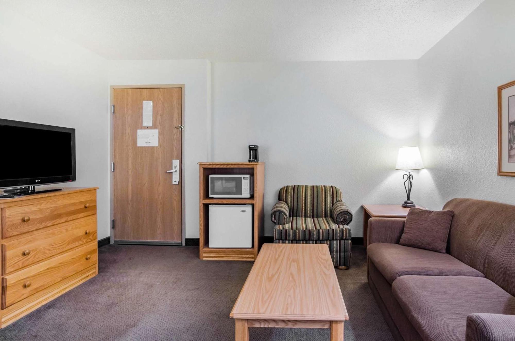 Rodeway Inn Hesston Luaran gambar