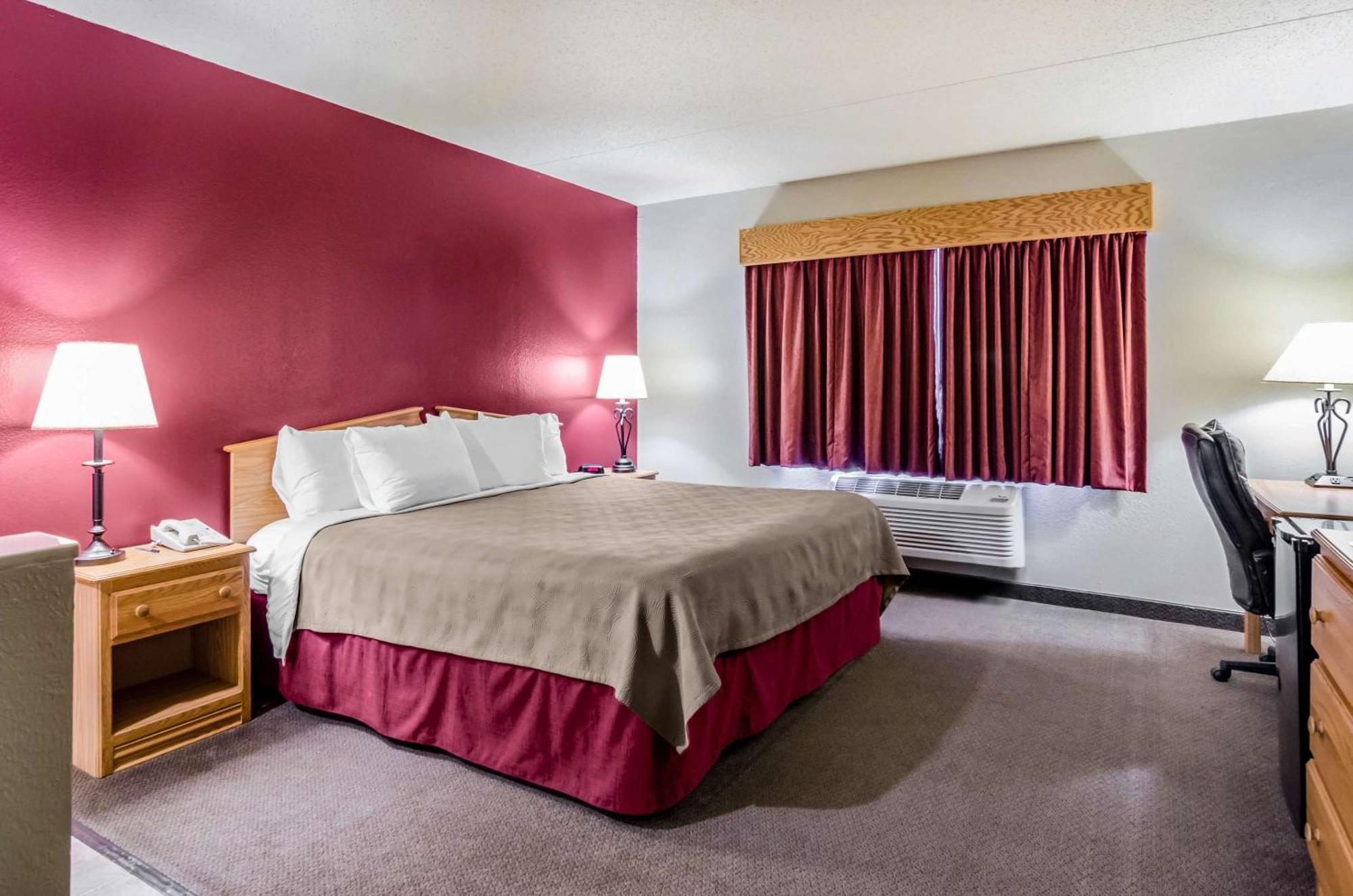 Rodeway Inn Hesston Luaran gambar