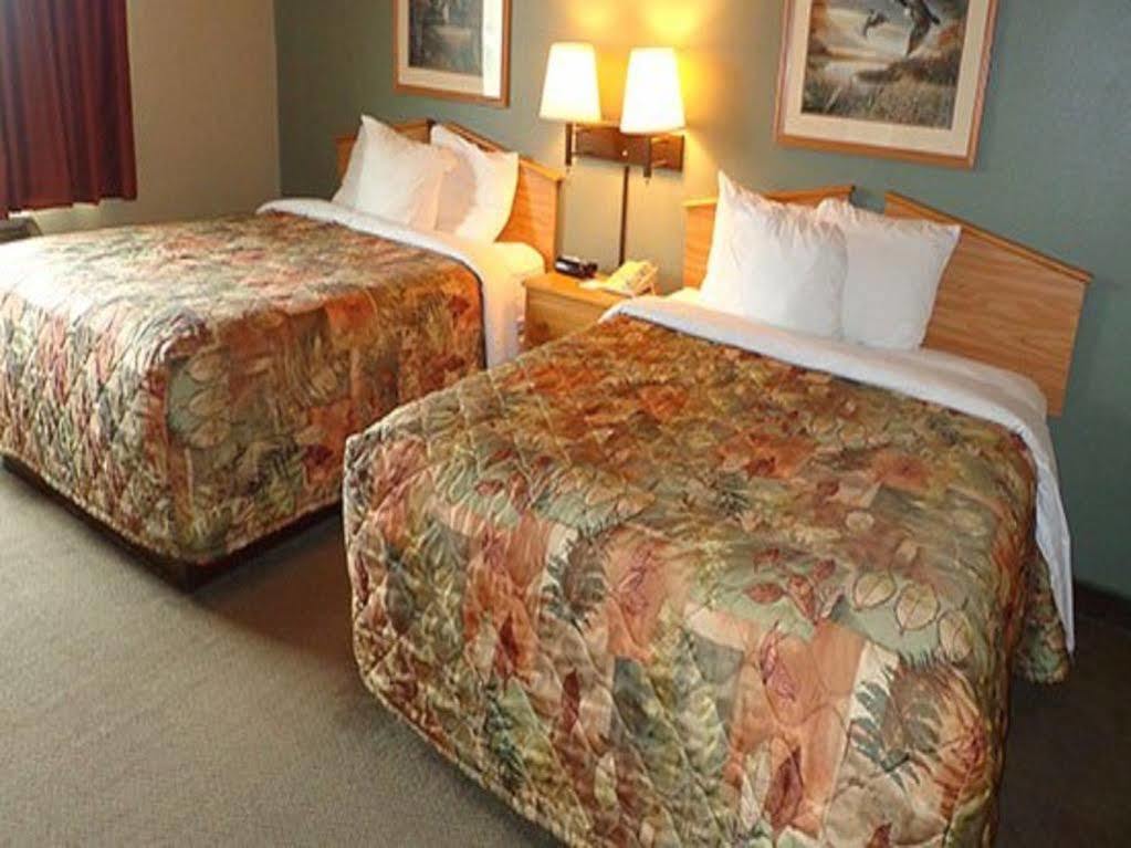 Rodeway Inn Hesston Luaran gambar